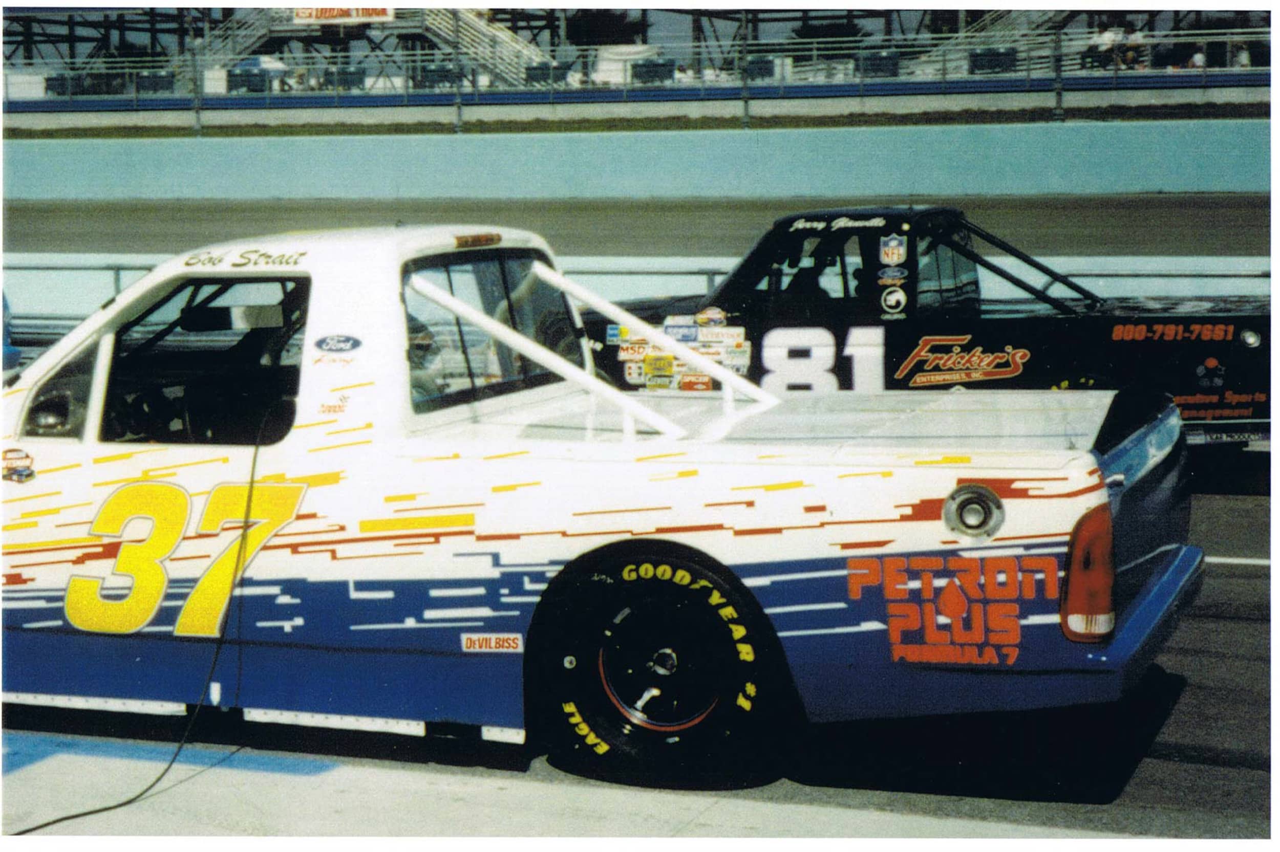 Bob Strait - NASCAR - Craftsman Truck #37
